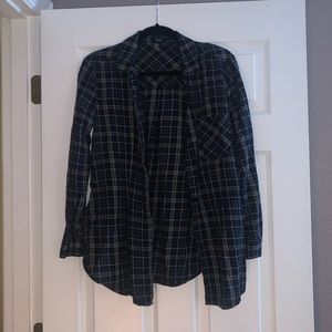 Forever 21 Small Black Flannel